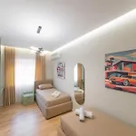 Mia Tirana