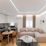 Mia Tirana